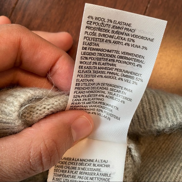 H&M Conscious Ladies’ Fine Knit Sweater in Light Grey Melange, Size S - Picture 7 of 8